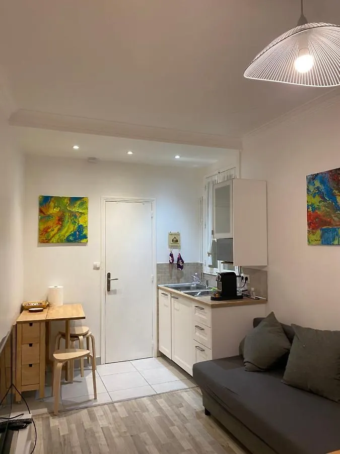 Apartment Cosy, Charming With Courtyard *